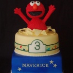 maverick-icing-smiles-cake-large