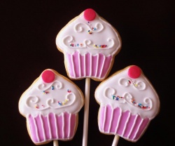 Cupcake Cookie Pops