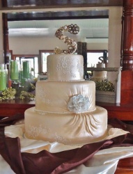 janelle-and-devon-wedding-cake-large