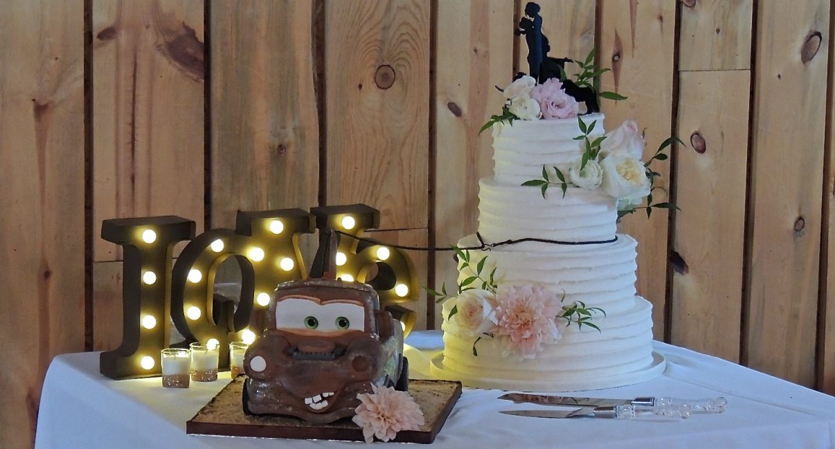 Towmater Wedding Cake Pull